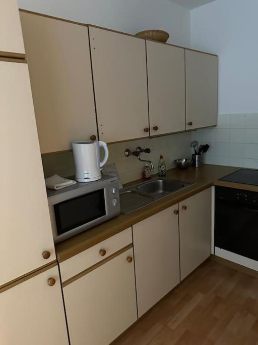 Apartment4 *